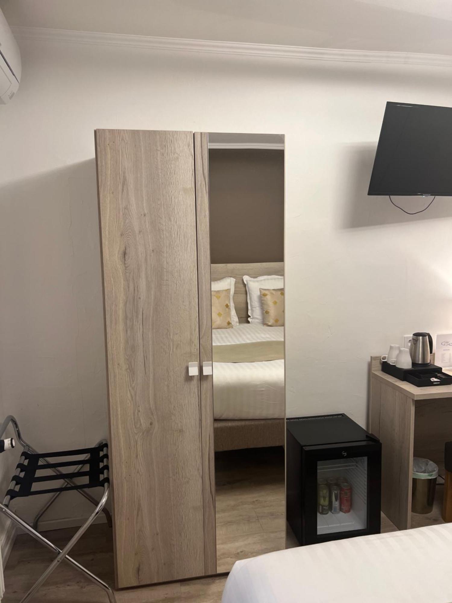 Hotel Du Golfe Sete-Balaruc Esterno foto